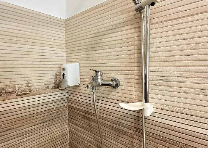 Atrium Free Parking Apartment *