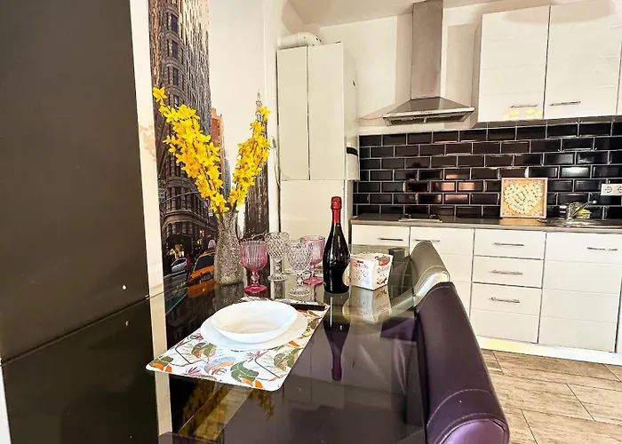 Atrium Free Parking Apartment *